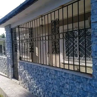 Se realizan trabajos de herrería para la seguridad y embellecimiento de su hogar con montaje y pintura gratis - 8/10
