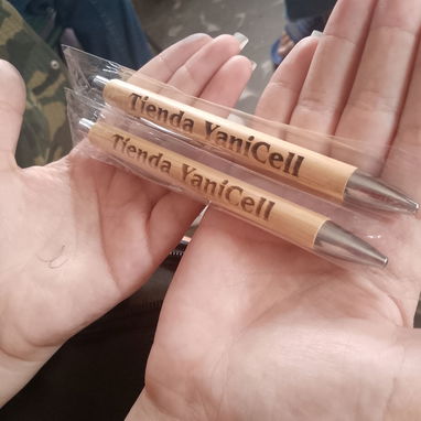 Cuños, gafetes, bolígrafos, llaveros. Todo personalizado - Img 121991842