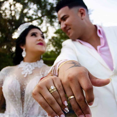 Fotógrafo para bodas - Estudio fotográfico CUERVO - Img 83181349
