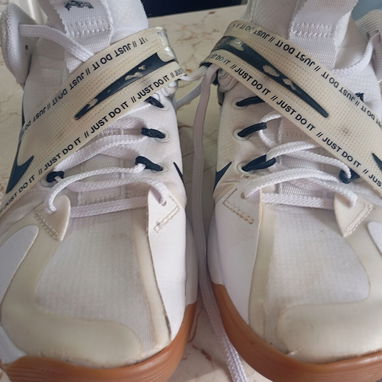 Zapatos blancos Nike de poco uso. - 3/5
