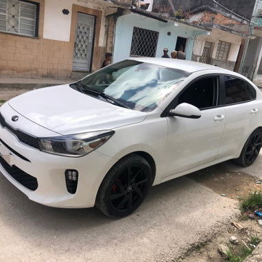 ⛔️ KIA RIO 2019 UN MUÑECO DE CARRO AUTOMATICO LLEGAR Y MONTAR ( PINTURA Y SALON IMPECABLE ⛔️ - Img 119226334