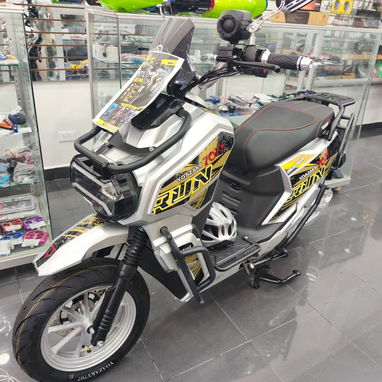 Moto Electrica Yoazaky 707 Super - 7/8