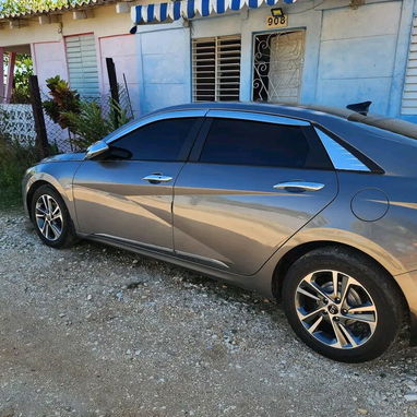 Hyundai elantra 2022 - Img 121239884