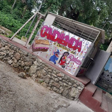 Vendo kiosco en playa , se puede mover para otro sitio , con sus respectivas instalaciones, papeles , permisos, ahora mi - 2/2