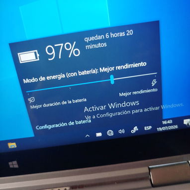 Laptop Lenovo Thinkpad i7 de 6ta 8 GB de ram y 256gb, pantalla táctil y batería de larga duración - 2/4