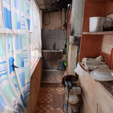 ‼️SE VENDE APTO 4/4 2DO PISO GARAJE EN EL CORAZÓN DEL VEDADO‼️ - 4/10