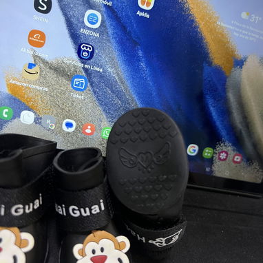 Zapatos de goma impermeable para mascotas Protéjala del calor del suelo y el agua en tiempos de lluvia! Calidad de vida! - Img 124260070