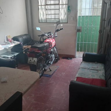 Se vende propiedad en  Santo Suárez  *Interior* - 2/10