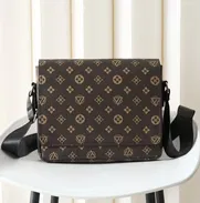 Vendo bolsos de hombre - Img 50595232