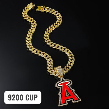Cadenas,relojes y manillas diamantadas,Cintos de perlas - Img 122823367