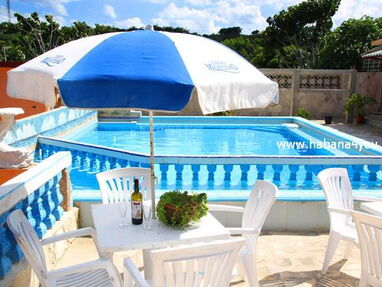 🏖️Aproveche rebaja de precio de $300 a $200 USD por noche, en la playa de Guanabo con piscina grande+53 52463651🏖️ - Img 67912844