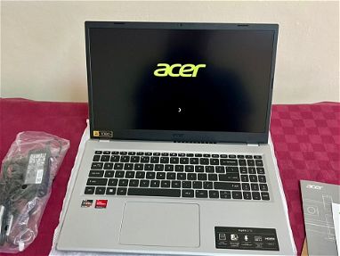 Laptop nueva a estrenar Ryzen 3 Serie 7000, 8gb ram ddr5 - Img 69104579