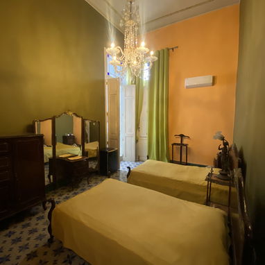 Casa Colonial de 2 plantas en Habana Vieja - Img 124562824
