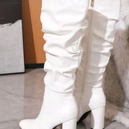 Se vende botas blancas - Img 57952568