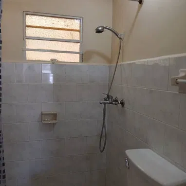 Venta biplanta Playa 3/4 y 3 baños Garaje 70mil usd 53582376 lista para vendervq - 9/10