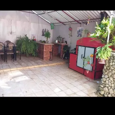 GANGA!!! Dos casas inmensas por un solo precio - 6/10