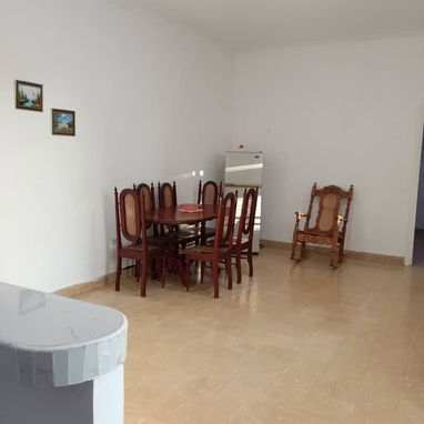 🏬 *APARTAMENTO EN VENTA – SANTO SUÁREZ, 10 DE OCTUBRE* - 2/10