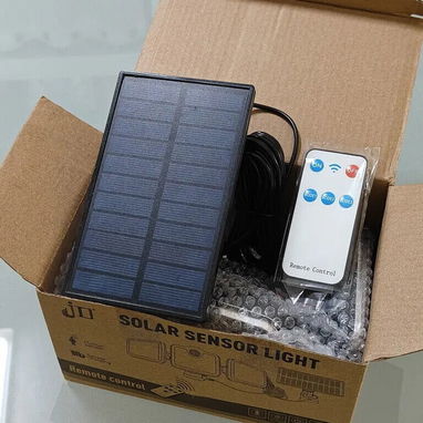 LÁMPARA SOLAR DE SEGURIDAD - 3/3