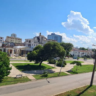 Renta de apartamento en Avenida Paseo.Vedado. - Img 112802253
