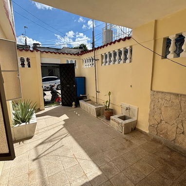 Casa en Venta Planta Baja En Marianao LR058 - 8/10