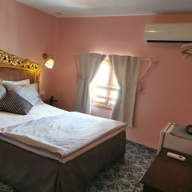 Renta de confortables habitaciones en el casco histórico de la habana, Plaza Vieja..⛲ - 3/10