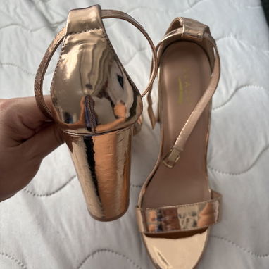 Zapatos de uso en buen estado . - Img 123246024