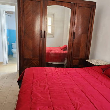 Alquiler de apartamento de 3 habitaciones y 2 baños a estudiantes extranjeros - Img 124629381
