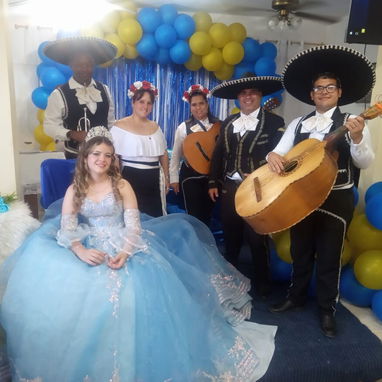 Mariachis a su servicio 馃 - Img 124529745