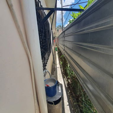 Se vende casa en Boyeros con garaje pequeño - Img 124704017