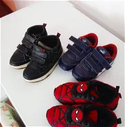 Zapatos d niños nuevos y como nuevos, Botas de agua de hombre - Img 41879475