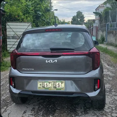 Kia Picanto 2025 con 3 mil km - Img 125153684