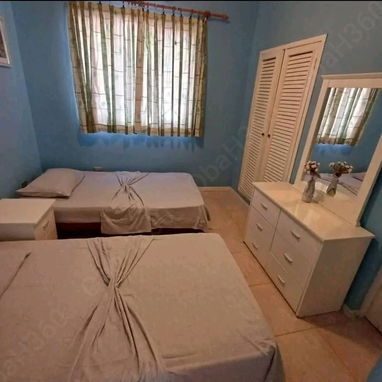 RENTA hostal de 3 habitaciones y piscina en CELIMAR, PLAYAS DEL ESTE  con Qba Hostin 360 - 7/10