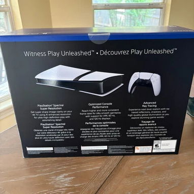 PlayStation 5 Pro totalmente nueva. Incluye 2 controles DualSense, base de carga y auriculares inalámbricos.1 mes de gar - 2/5