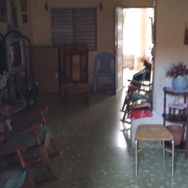 se vende casa grande lugar céntrico carretera central % san pedro y virtudes al frente de fincimex en 18000 USD - 2/10