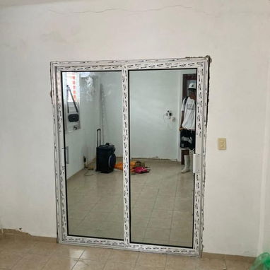 Marquetería de aluminio🏘️ con estilo y los mejores diseños de ➖Puertas ➖Ventanas ➖Estantes ➖Bajo de mesetas ➖Paños - Img 118833539