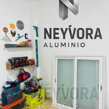 Carpinteria de aluminio y cristal empresa neyvora - Img 115240391