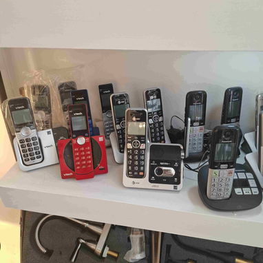 Teléfonos inalámbricos de 1, 2 y 3 bases - Img 125931535