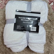 ✨️Colcha ee terciopelo reversible con manta sherpa - 25usd✨️ - Img 55806499