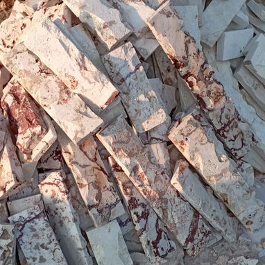 Enchape de piedra laja y jaimanita para eliminar la humedad y remodelar su casa o negocio. Somos 1ra mano precio módico. - Img 122519589