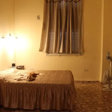 Venta de apto de 5/4 en Vedado,Plaza - 4/8