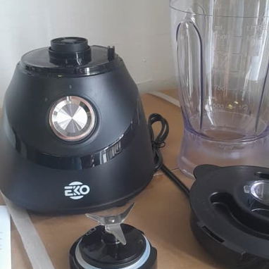 Licuadora 400W 1.5L EKO Vaso Plástico 2 Vel, Licuadora EKO 1.5L Plástico 400W 120V 60Hz 2 Vel VPT#-0517 - Img 122773637