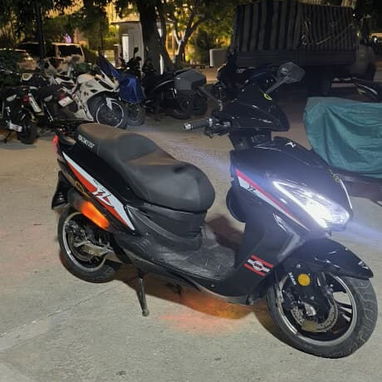 Vendo moto eléctrica Yoazaki 2024 - 4/7