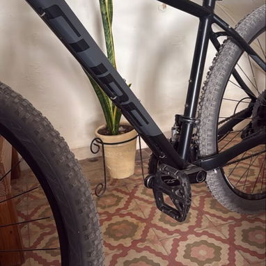 Bicicleta Cube - 4/7