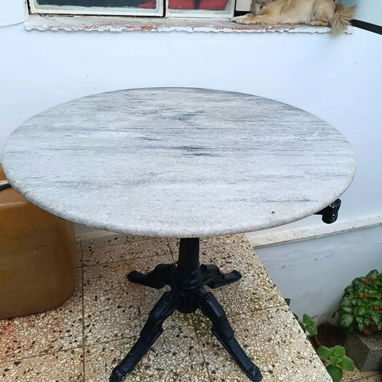 Mesa de madera y de hierro con mármol - 2/2