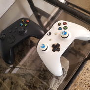 Xbox One Serie S, de poco uso con dos mandos qué funcionan al 💯% PRECIO: 200 USD 💵 _ALMACENAMIENTO: 500Gb internos _ - Img 56524809