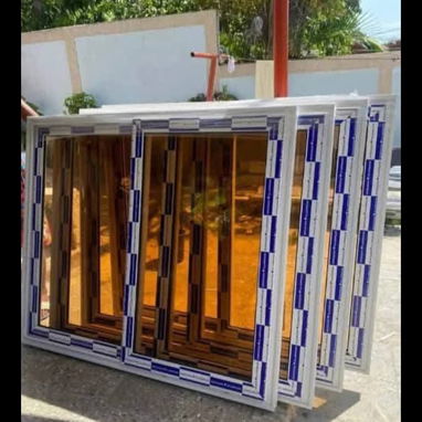 De todo en carpintería de aluminio y cristal - Img 117623843