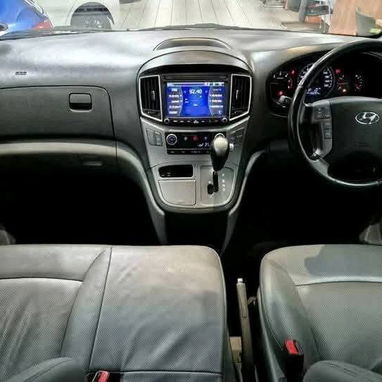 Hyundai H1 – $220 USD/día - 2/2