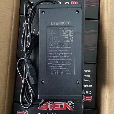 Cargador para triciclo y moto electrica - Img 121425931