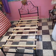 Cama sin colchón - Img 56885800