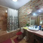 Se vende o cambio casa en Playa, Habana, 3 cuartos, 3 baños, piscina - Img 46920067